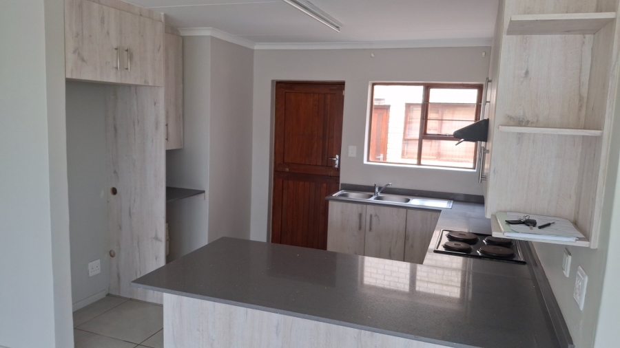 2 Bedroom Property for Sale in Wavecrest Eastern Cape